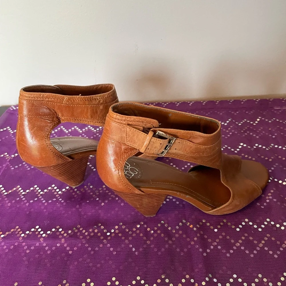 BCBG Generation Sandals, Size 7B